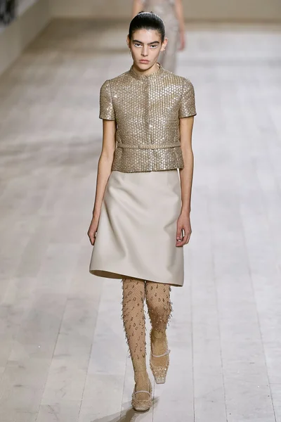Look 35